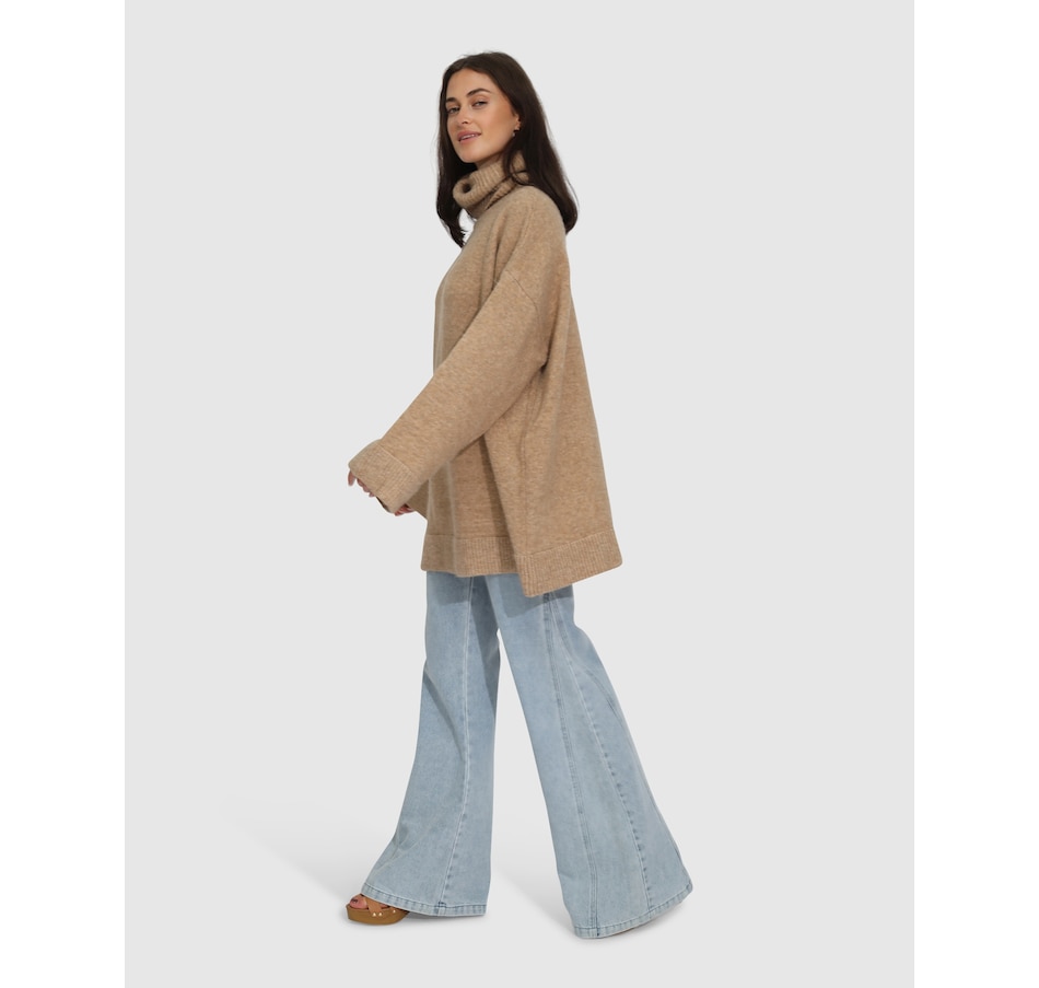 Image 987169_ALTMORE9.jpg, Product 987-169 / Price $64.98 - $90.96, Belle & Bloom Cuddle Me Oversized Tunic Sweater from belle & bloom on TSC.ca's Fashion department