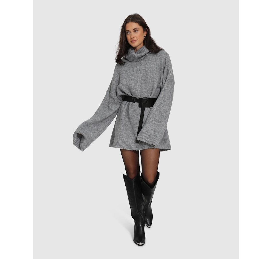 Image 987169_ST01.jpg, Product 987-169 / Price $64.98 - $90.96, Belle & Bloom Cuddle Me Oversized Tunic Sweater from belle & bloom on TSC.ca's Fashion department