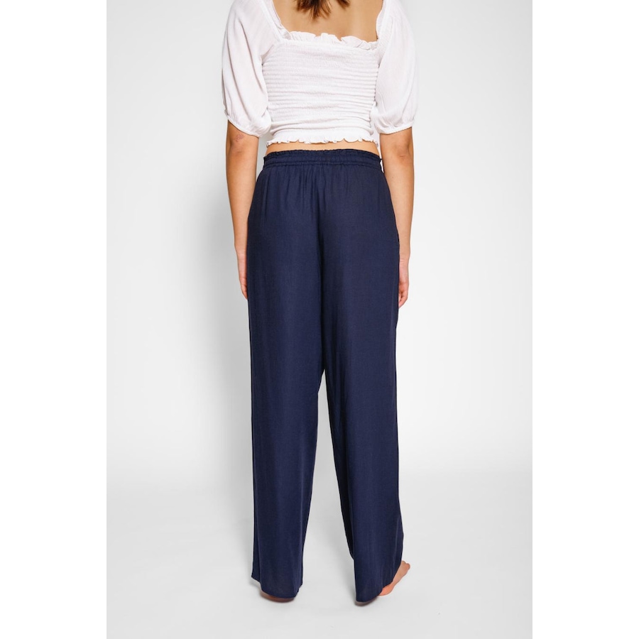 Image 992531_ALTMORE5.jpg, Product 992-531 / Price $95.00, Capri Travel Pant from Koy Resort on TSC.ca's Fashion department