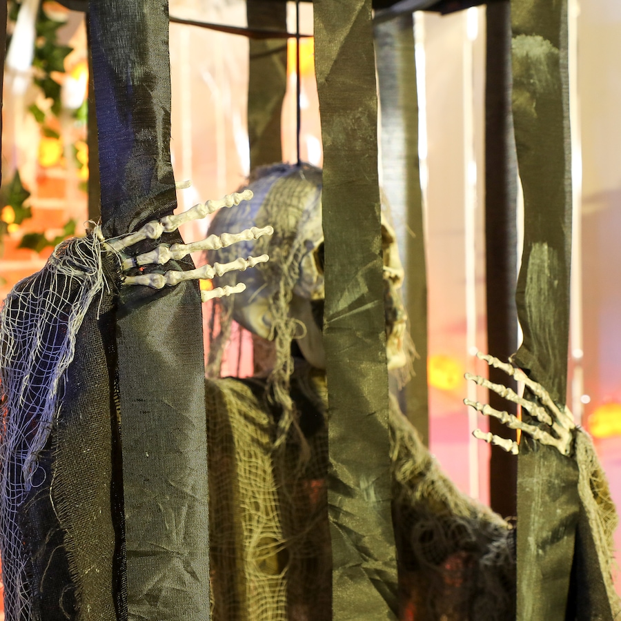 Image 994450_ALTMORE17.jpg, Product 994-450 / Price $89.99, Outsunny Animated Halloween Decoration, Animatronics Skeleton Reaper from Outsunny on TSC.ca's Home & Garden department